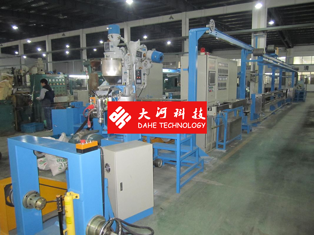 Flexible Wire Extruder Machine , Sheathed Wire Cable Extrusion Machine