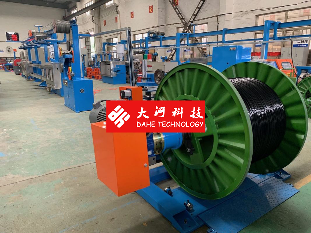 Serial insulating Wire Extruder Machine Diameter 500 Pay Off Bobbin