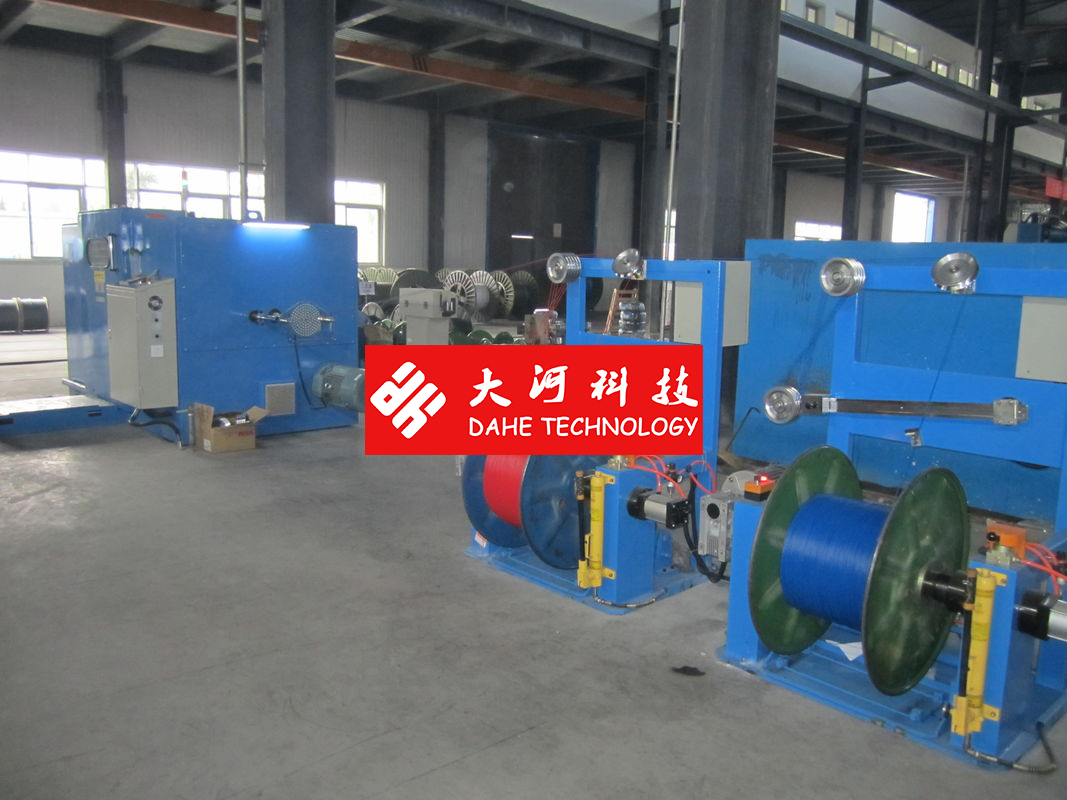 Dahe Standard  Double Copper Wire Twisting Machine / Bunching machine Diameter 630Mm Touch Screen Operation