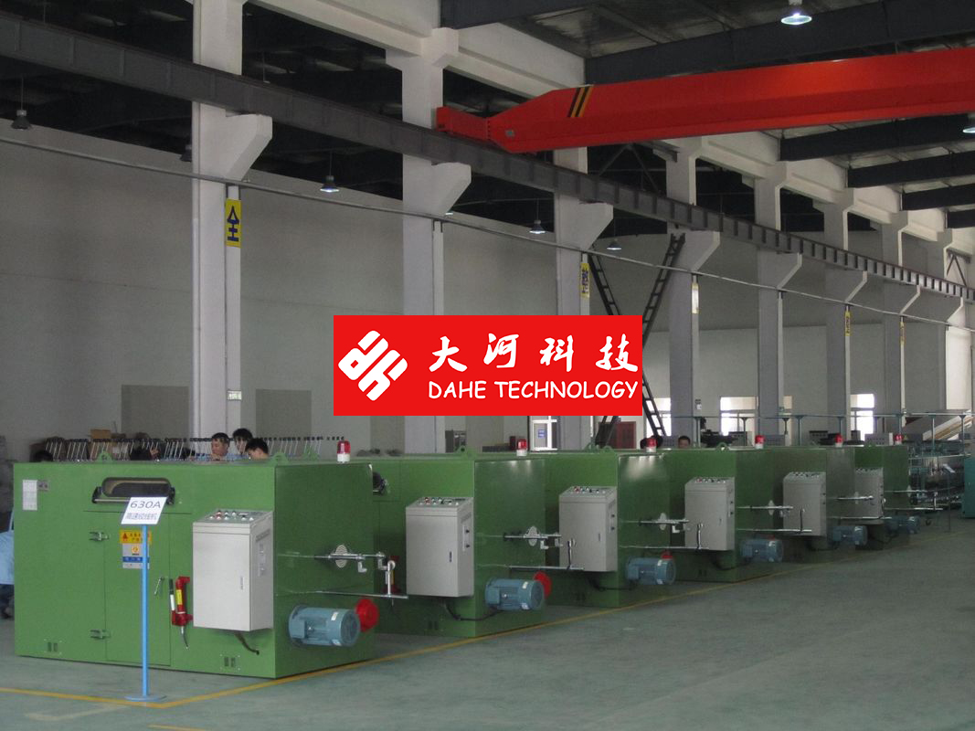 Dahe 7.5Kw Wire Twisting Machine , 2.5Kgf Sky Blue Wire Buncher Machine